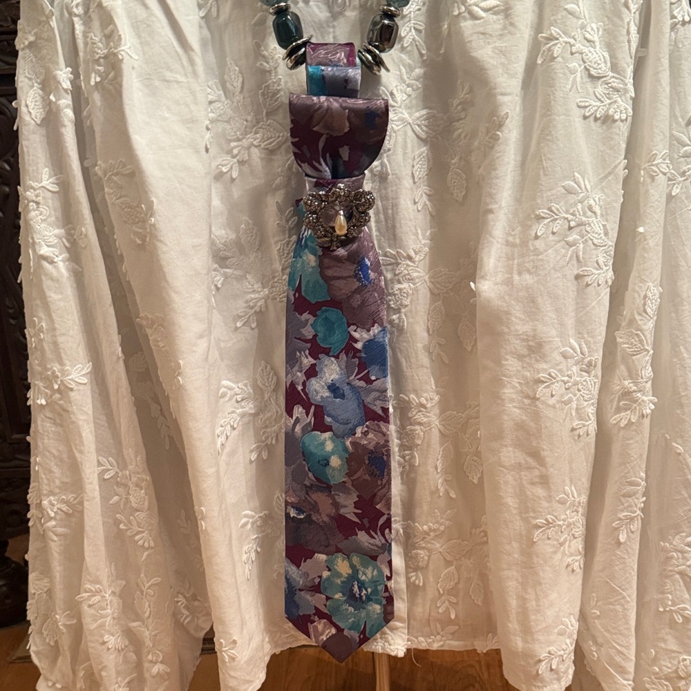 Vintage Floral Necktie Necklace by Envoy